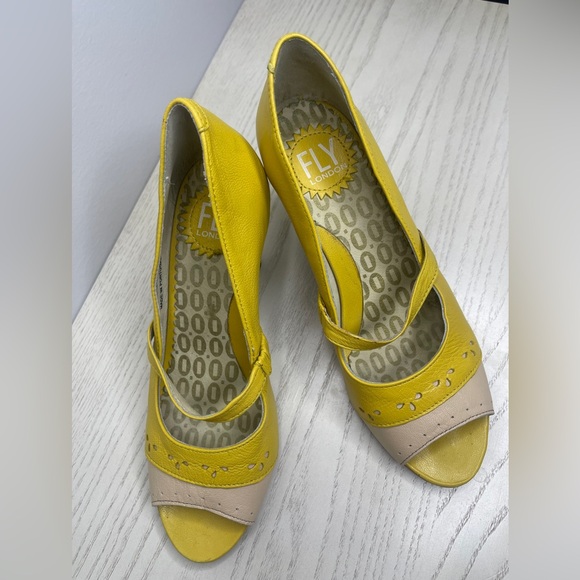 HOST PICK🎉 Fly London Yellow and Cream Leather Peep-Toe Mary Jane Heels Shoes - Picture 2 of 10